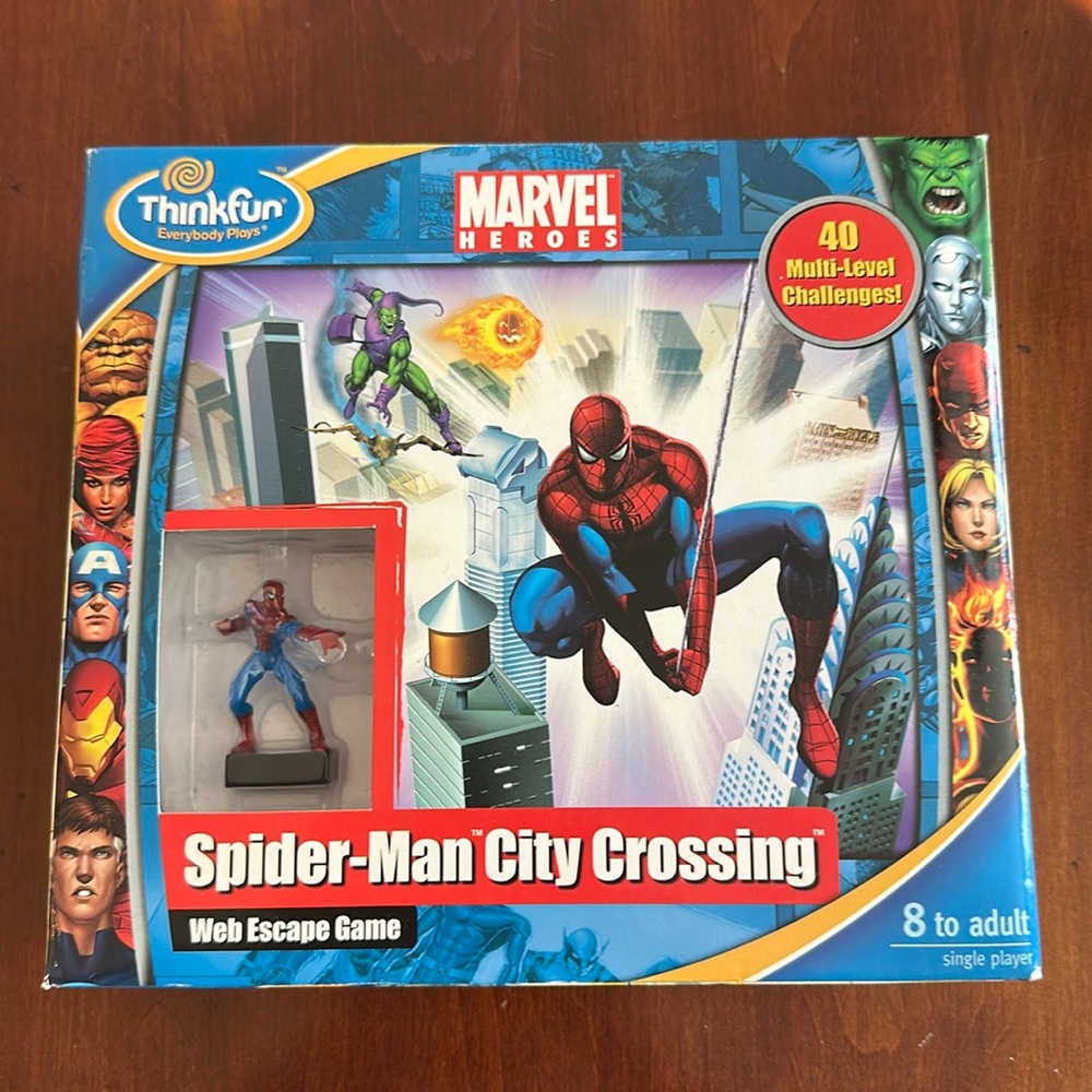 Thinkfun Spider-Man City Crossing game Marvel Heroes
